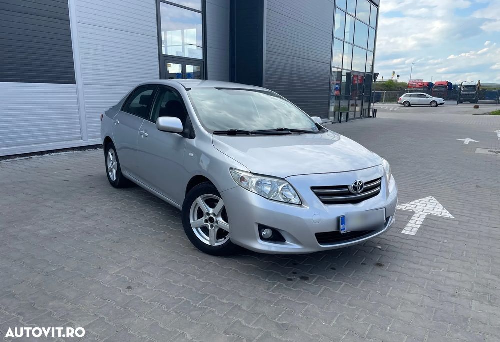 Toyota Corolla 1.4 D-4D Sedan Terra - 2
