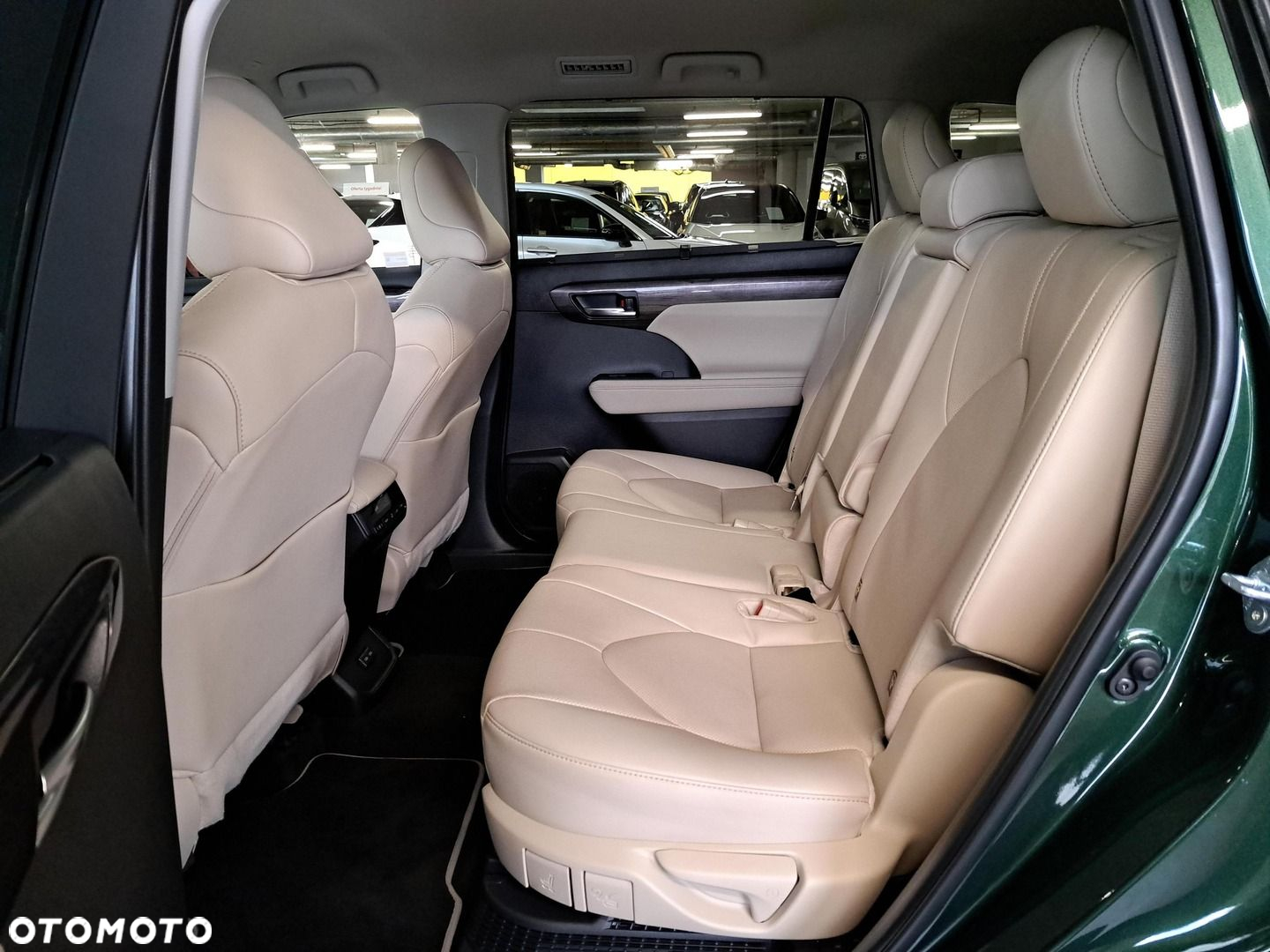 Toyota Highlander - 11