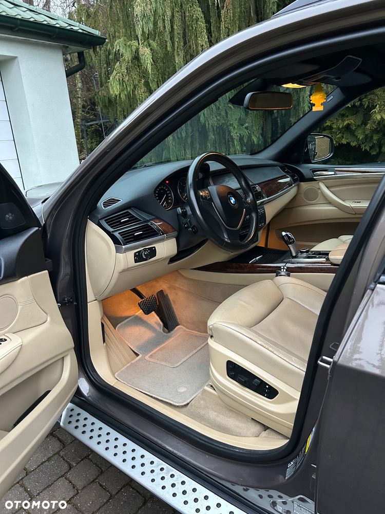 BMW X5 xDrive35d - 10