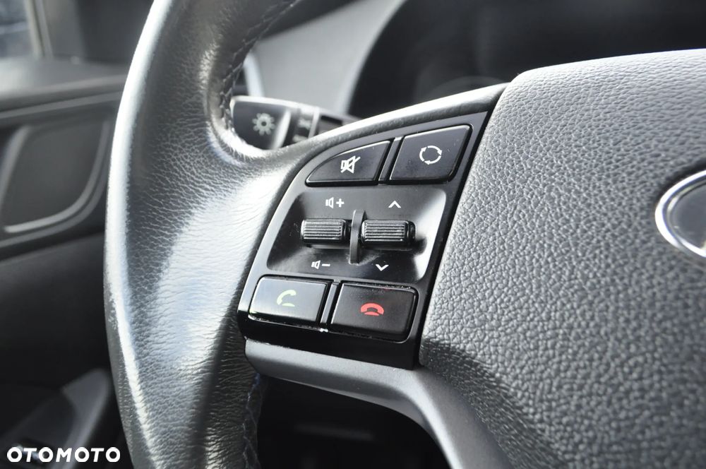 Hyundai Tucson 1.7 CRDI BlueDrive Style 2WD - 13