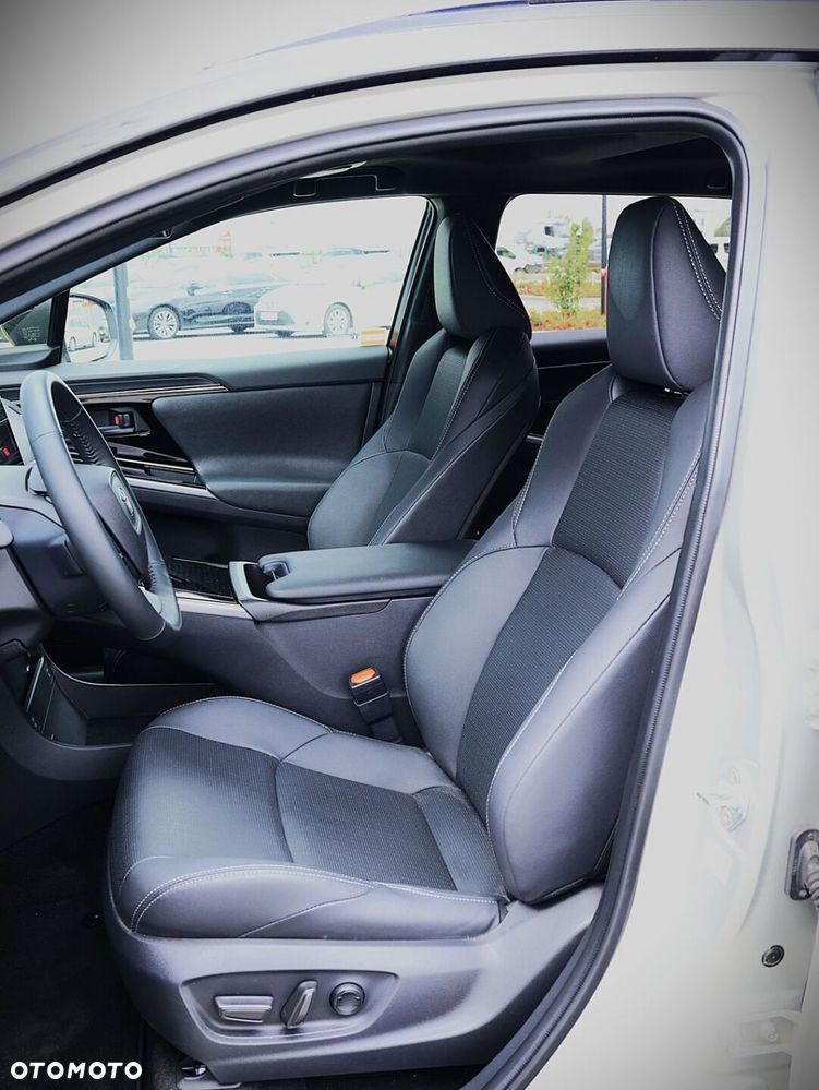 Toyota bZ4X 71.4kWh 4x4 Executive - 19