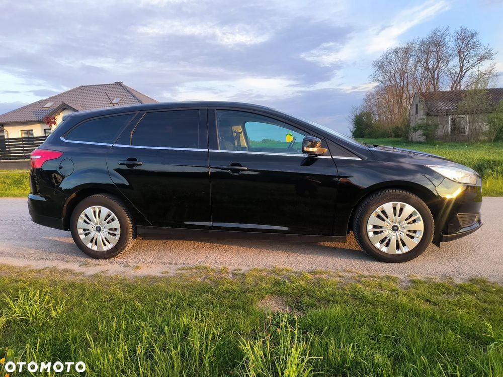 Ford Focus - 35