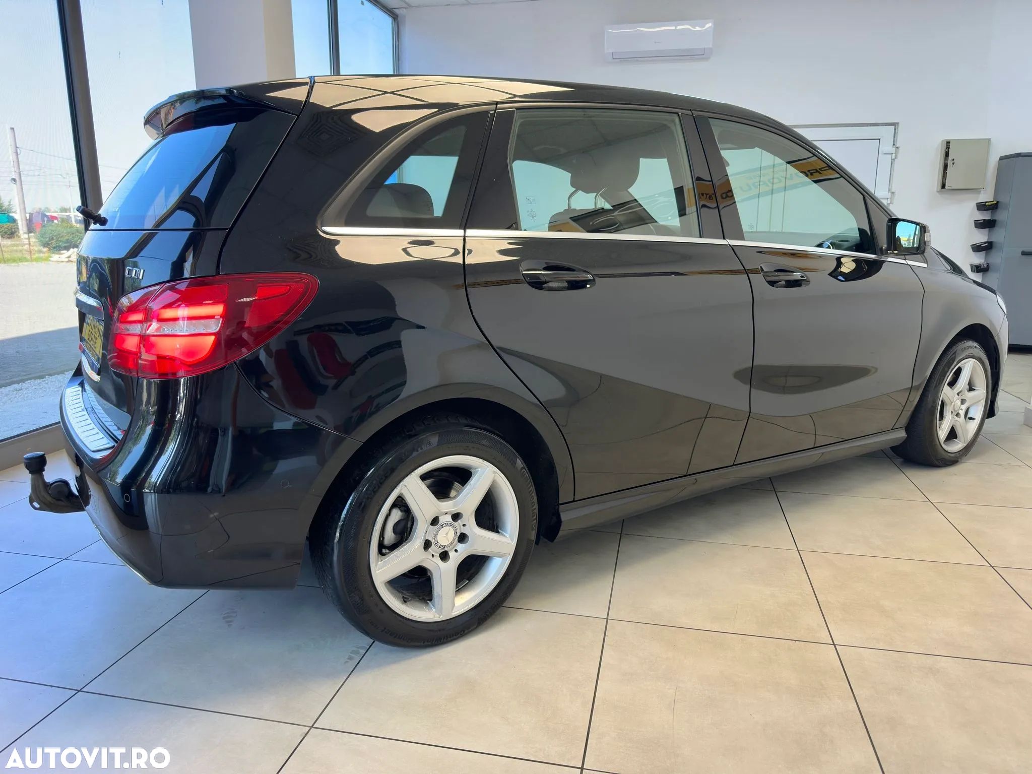 Mercedes-Benz B 200 CDI (BlueEFFICIENCY) 7G-DCT - 3