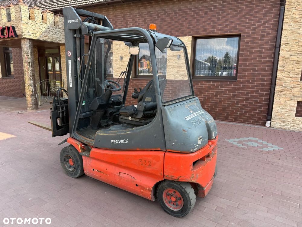 Linde E25 - 4