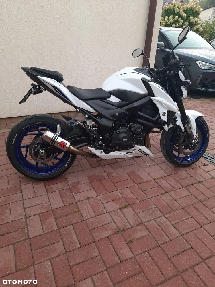Suzuki GSX - 5