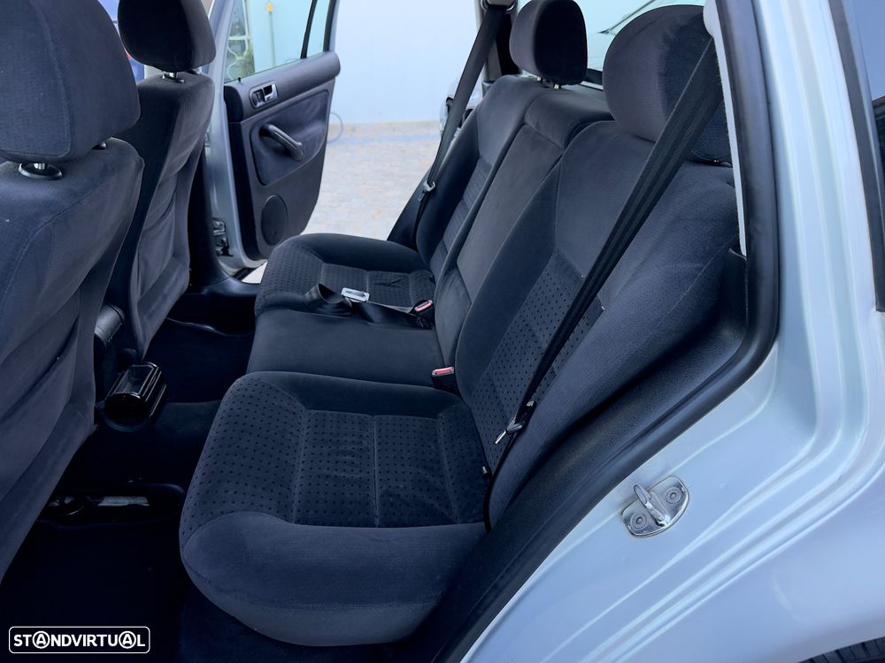 VW Golf Variant 1.9 TDi Confl AC - 41