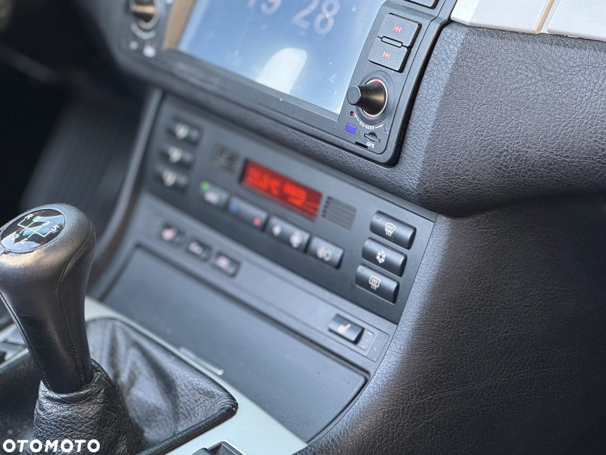 BMW Seria 3 318i Cabrio - 9