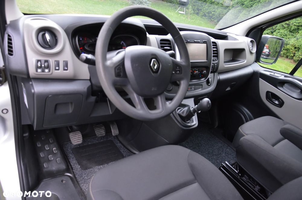 Renault Trafic - 22