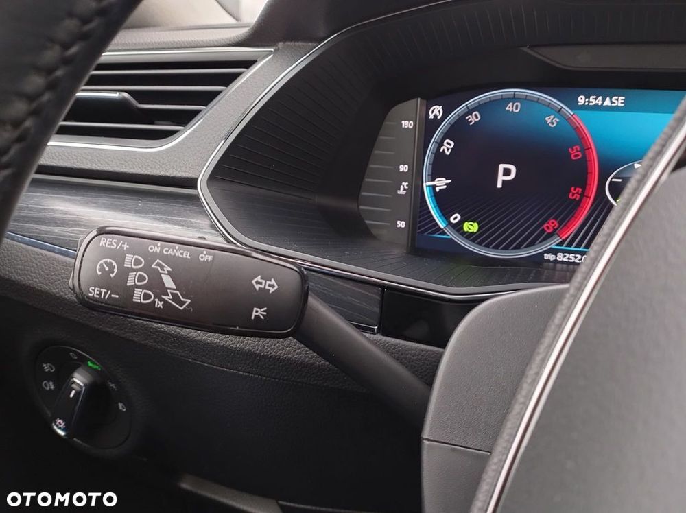 Skoda Superb 2.0 TDI SCR Style DSG - 35