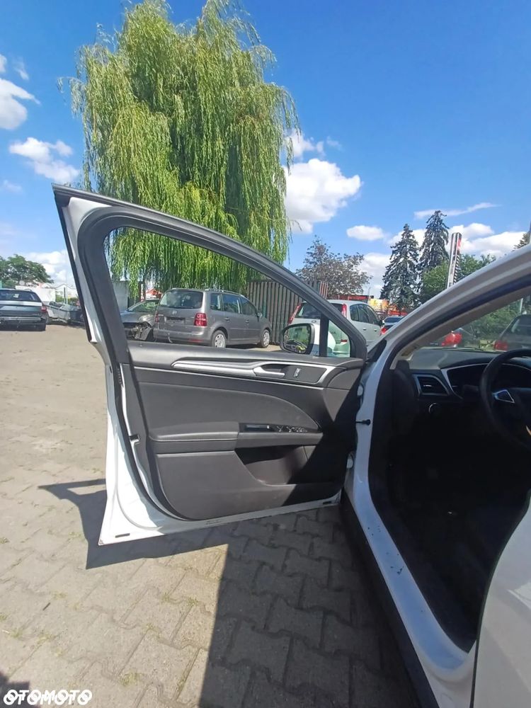 Ford Mondeo 2.0 TDCi ECOnetic Start-Stopp Business Edition - 18