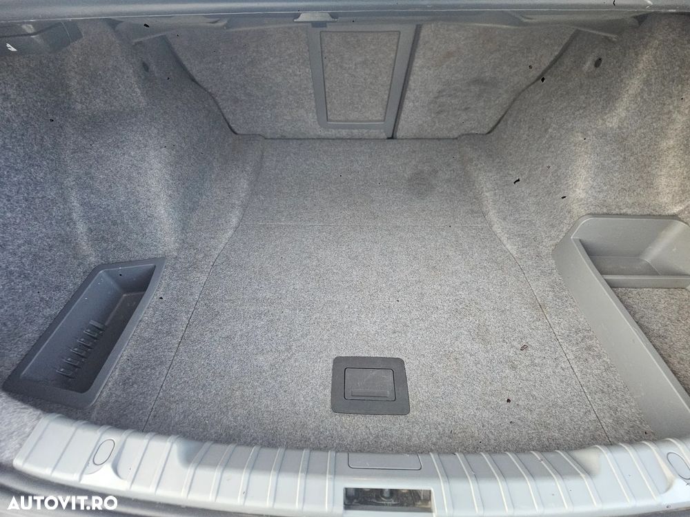 BMW Seria 3 - 26