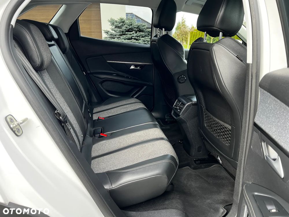 Peugeot 3008 BlueHDi 130 Stop & Start Allure Business-Paket - 33