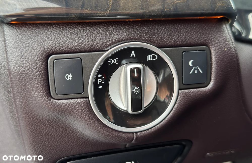 Mercedes-Benz CLS 350 7G-TRONIC - 19