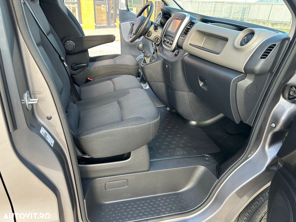 Renault Trafic 1.6 dCi 120 Grand Combi Authentique - 8
