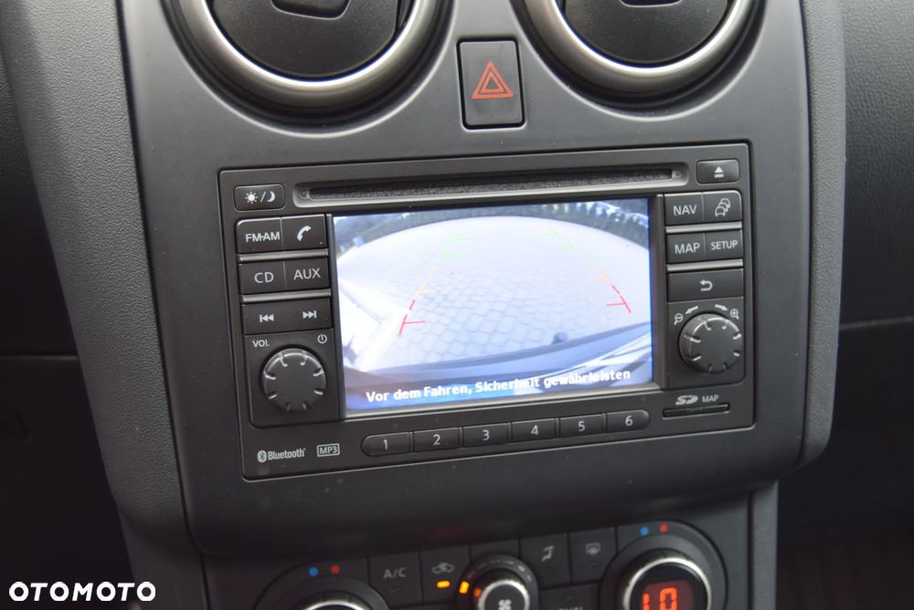Nissan Qashqai 2.0 dCi 4 x 4 DPF tekna - 23