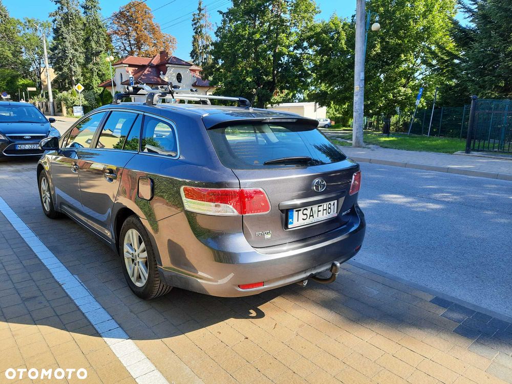 Toyota Avensis - 3