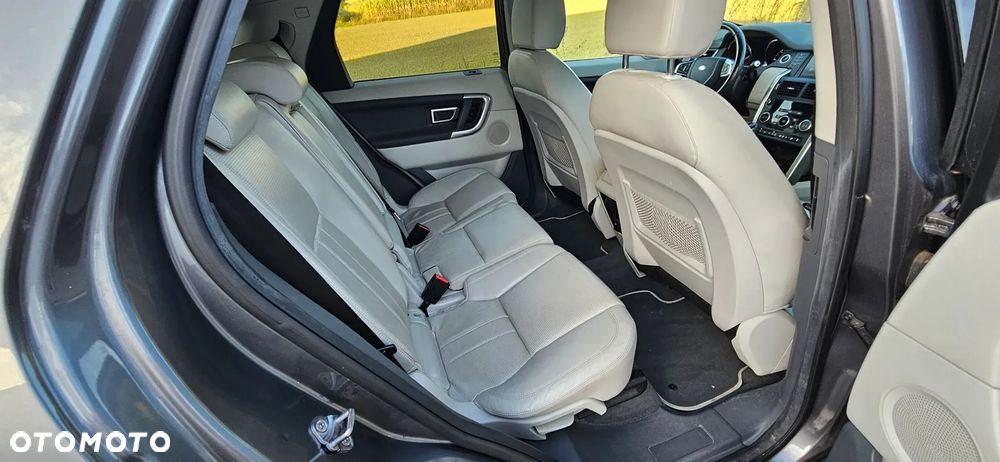 Land Rover Discovery Sport - 17