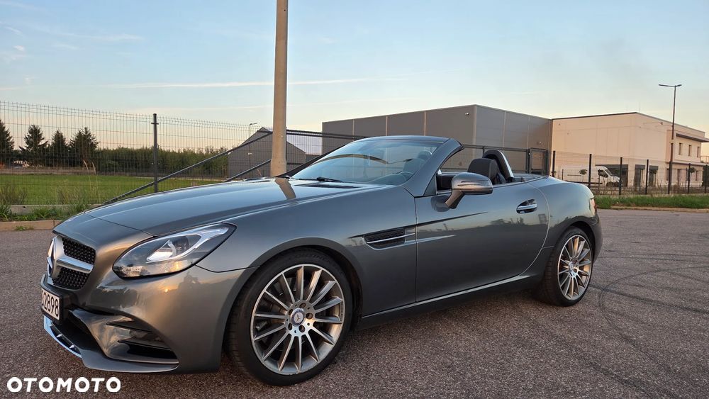 Mercedes-Benz SLC 300 9G-TRONIC - 1