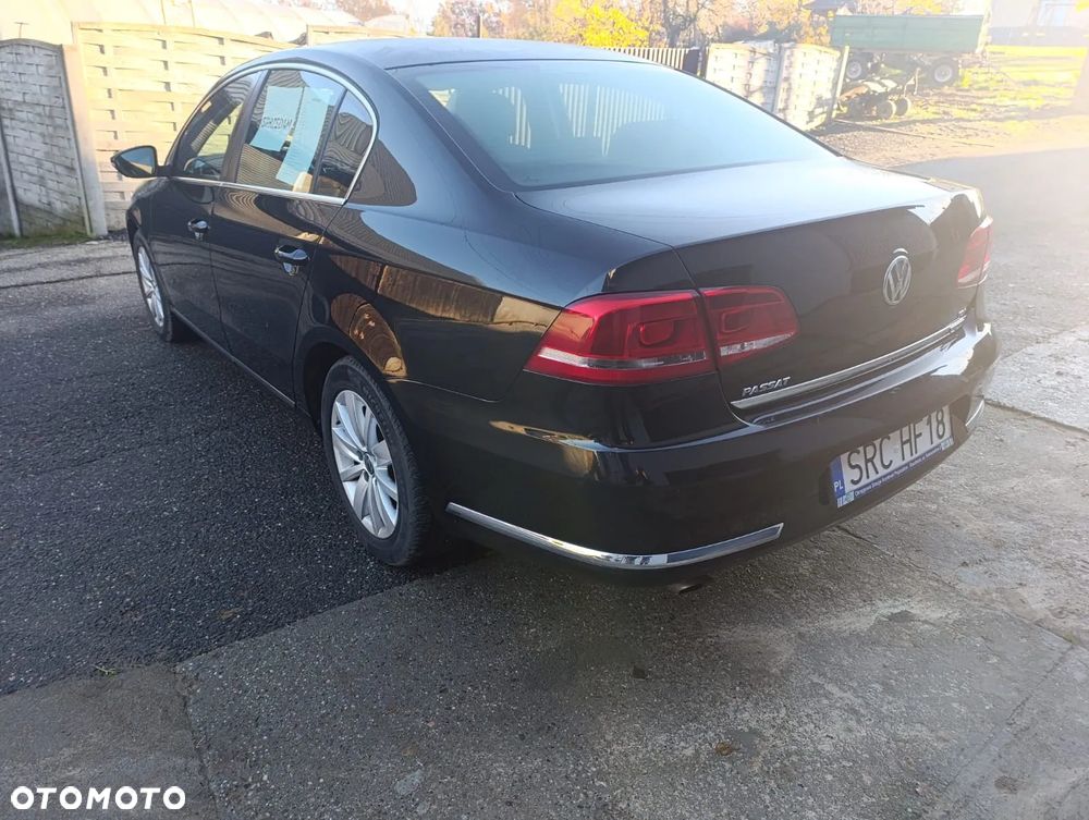 Volkswagen Passat - 5
