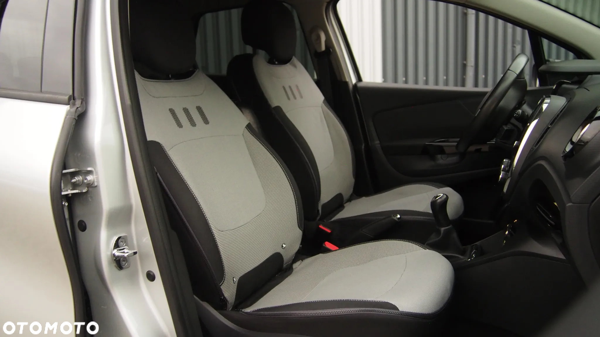 Renault Captur 0.9 Energy TCe Life EU6 - 8