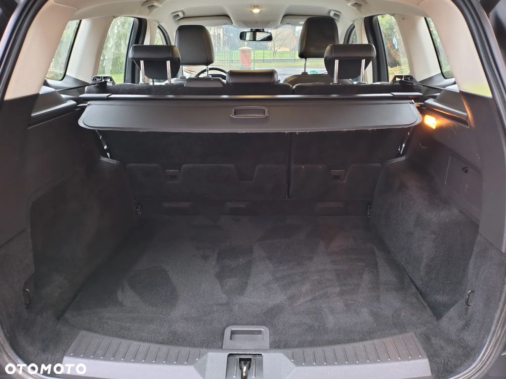 Ford Kuga 1.6 EcoBoost 2x4 Titanium - 39