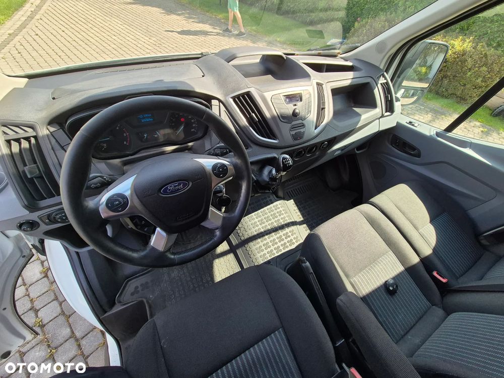 Ford Transit - 10