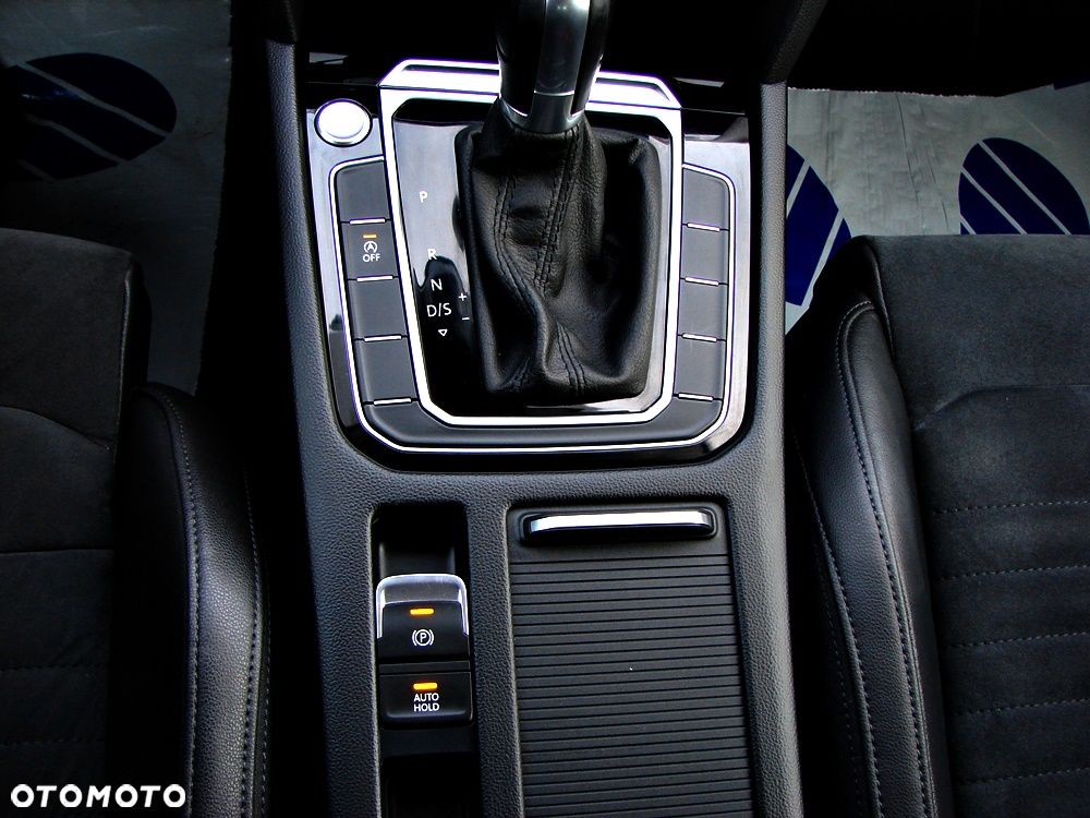 Volkswagen Passat - 29