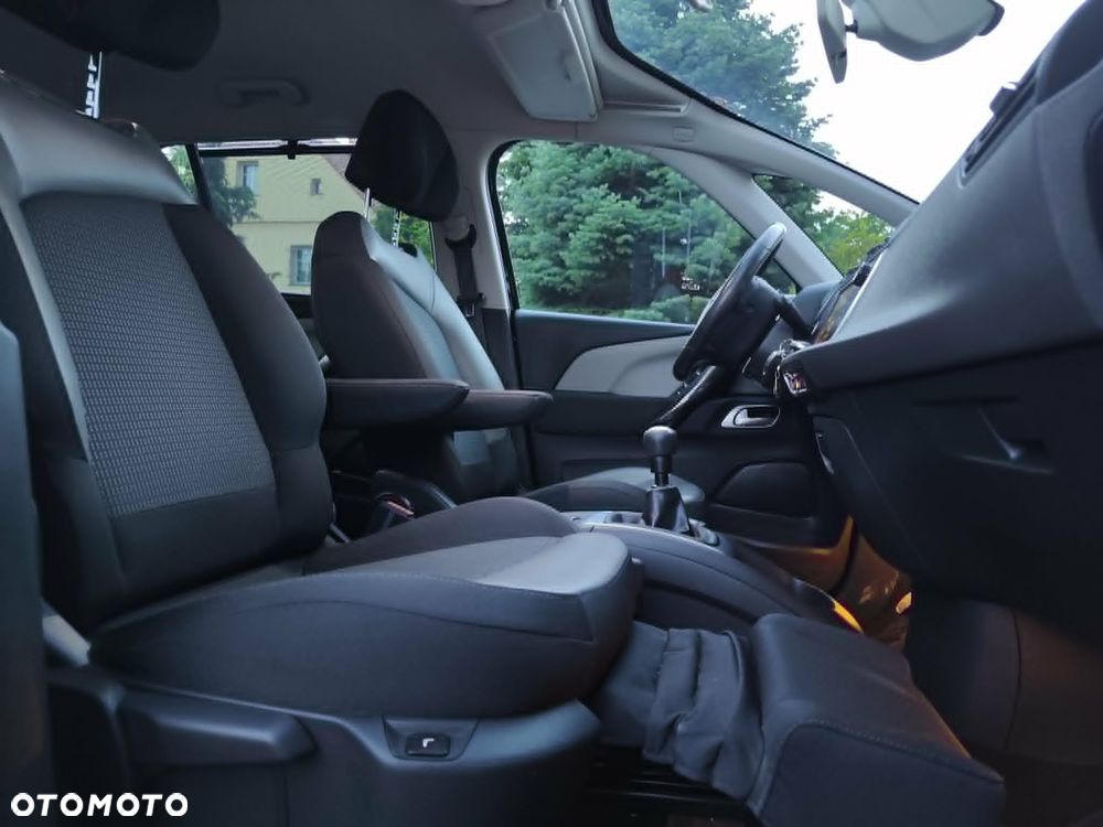 Citroën C4 Picasso - 10