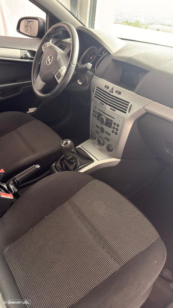 Opel Astra 1.9 CDTI Sport - 2
