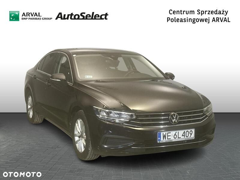 Volkswagen Passat - 8