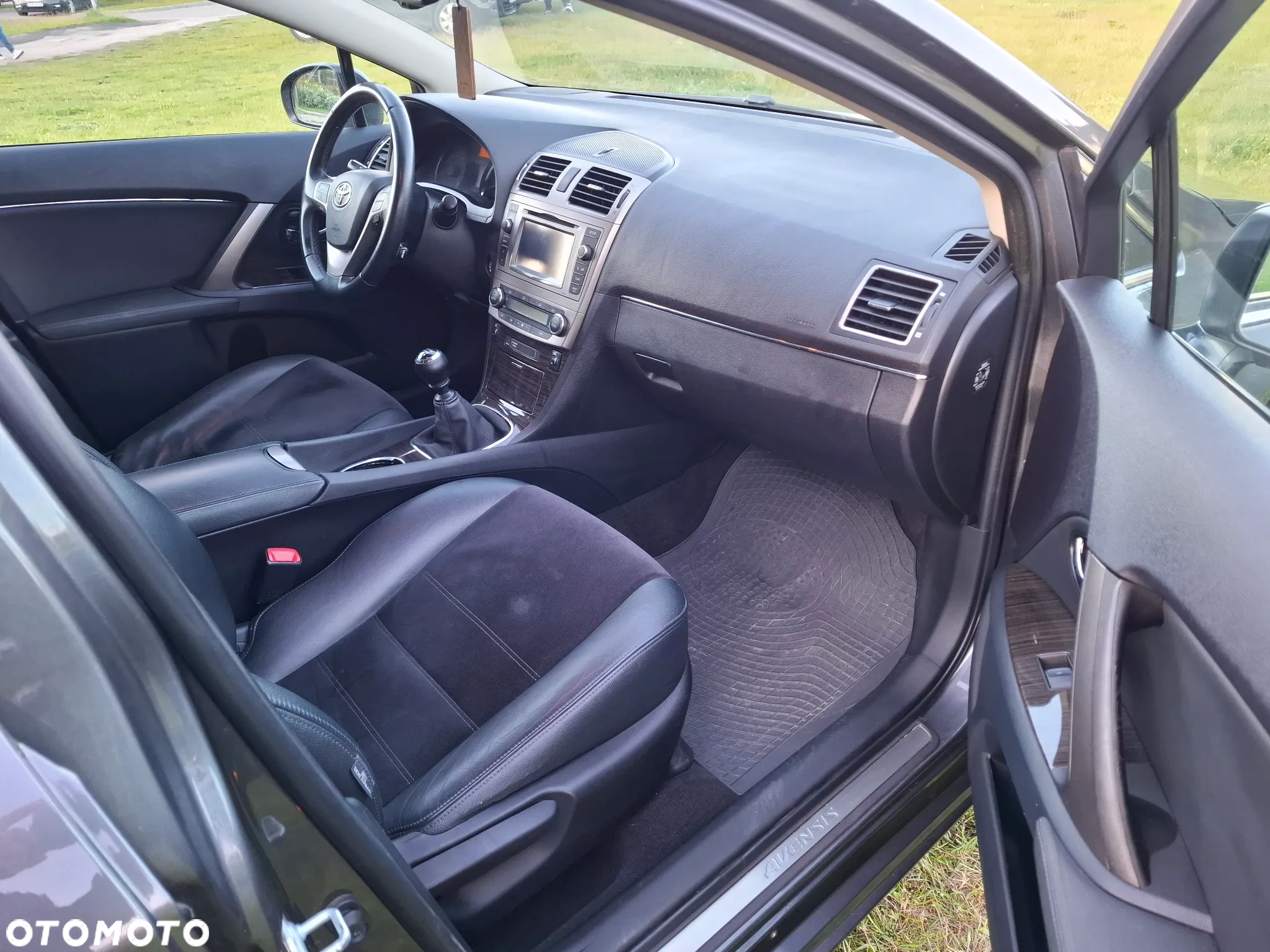 Toyota Avensis 1.8 Prestige MS - 10