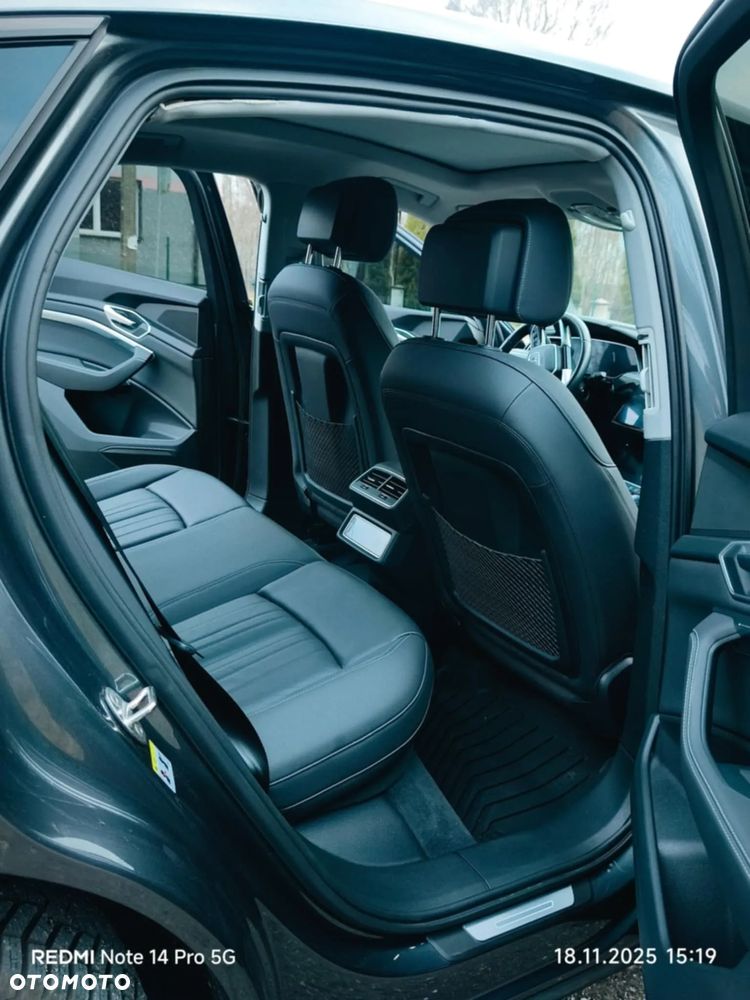 Audi e-tron - 10