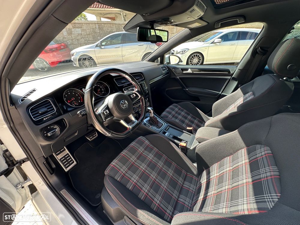 VW Golf 2.0 TSi GTi DSG Performance - 18