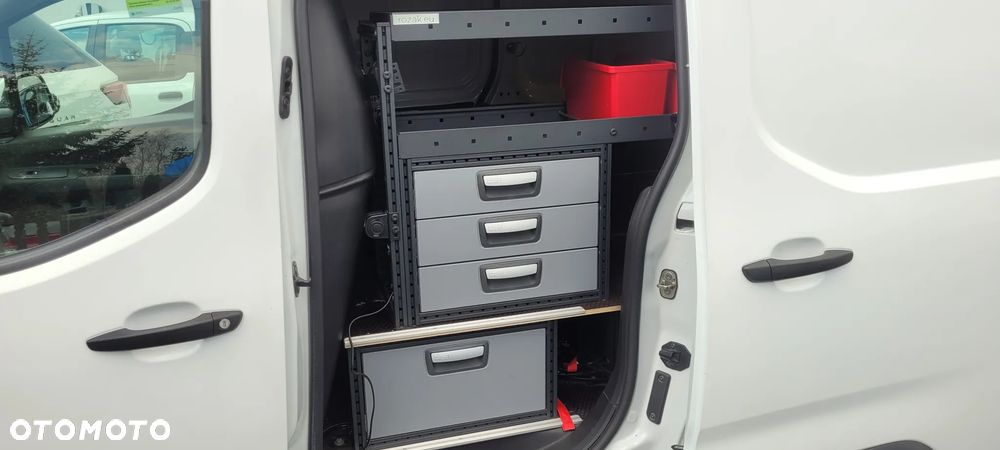Opel COMBO - 20