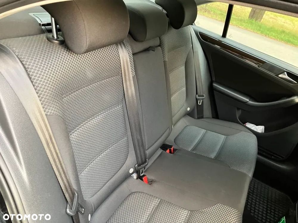 Volkswagen Jetta 2.0 TDI DPF BMT Comfortline - 16