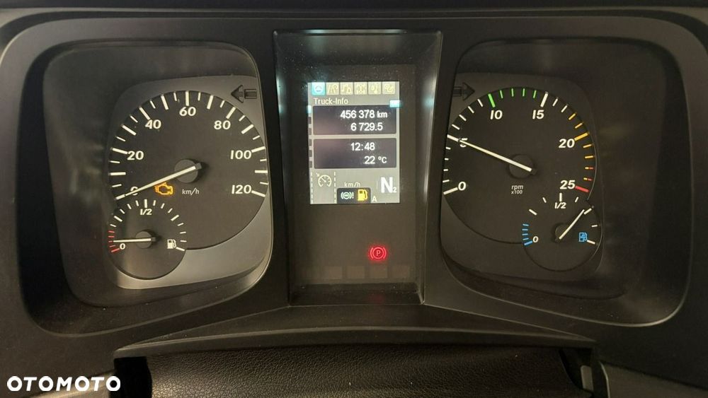 Mercedes-Benz Actros - 16