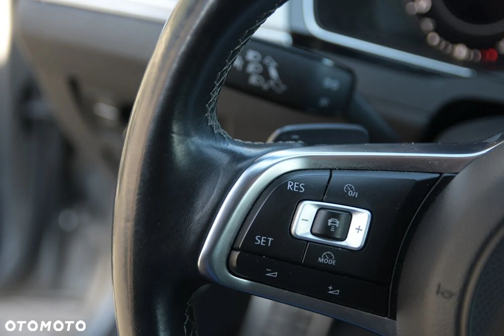 Volkswagen Arteon 2.0 TSI 4Motion R-Line DSG - 32