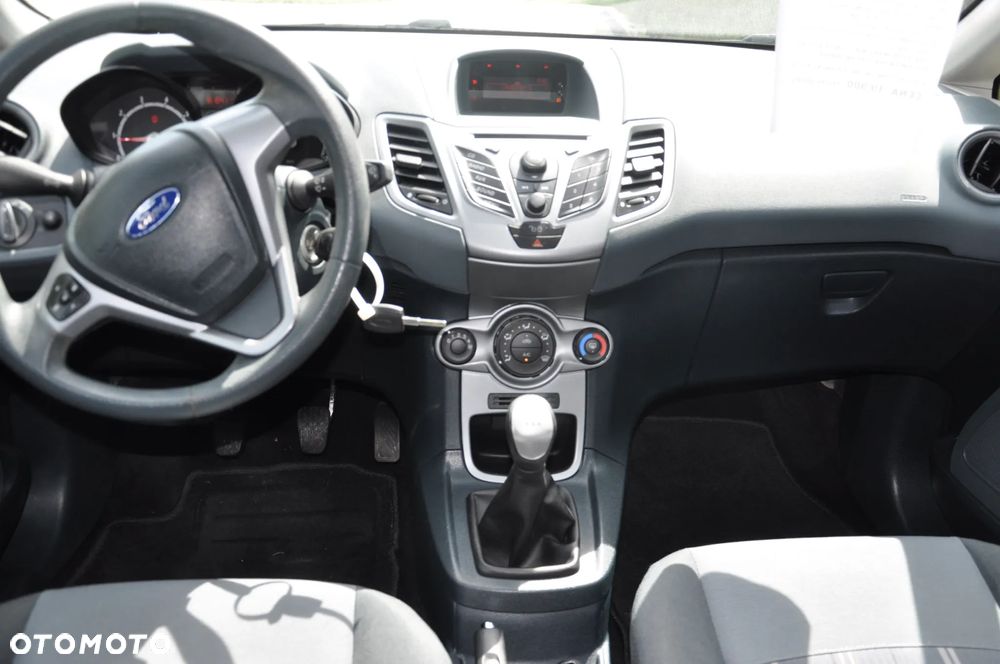 Ford Fiesta 1.25 Ambiente - 13