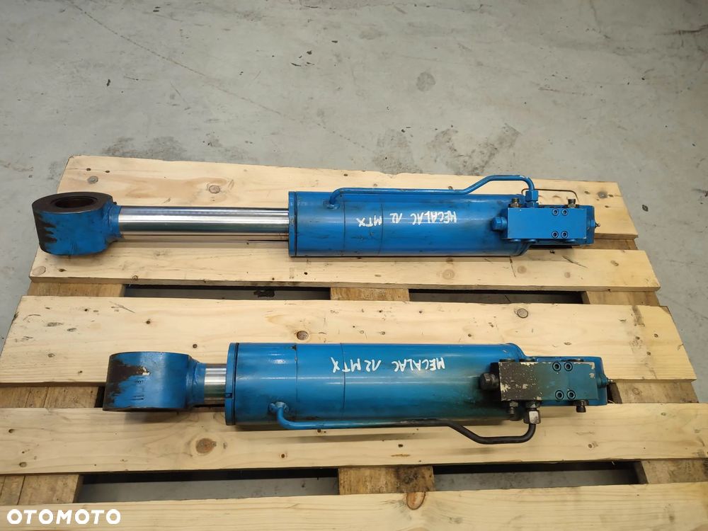 Siłownik ramienia Mecalac 12 MTX - 9