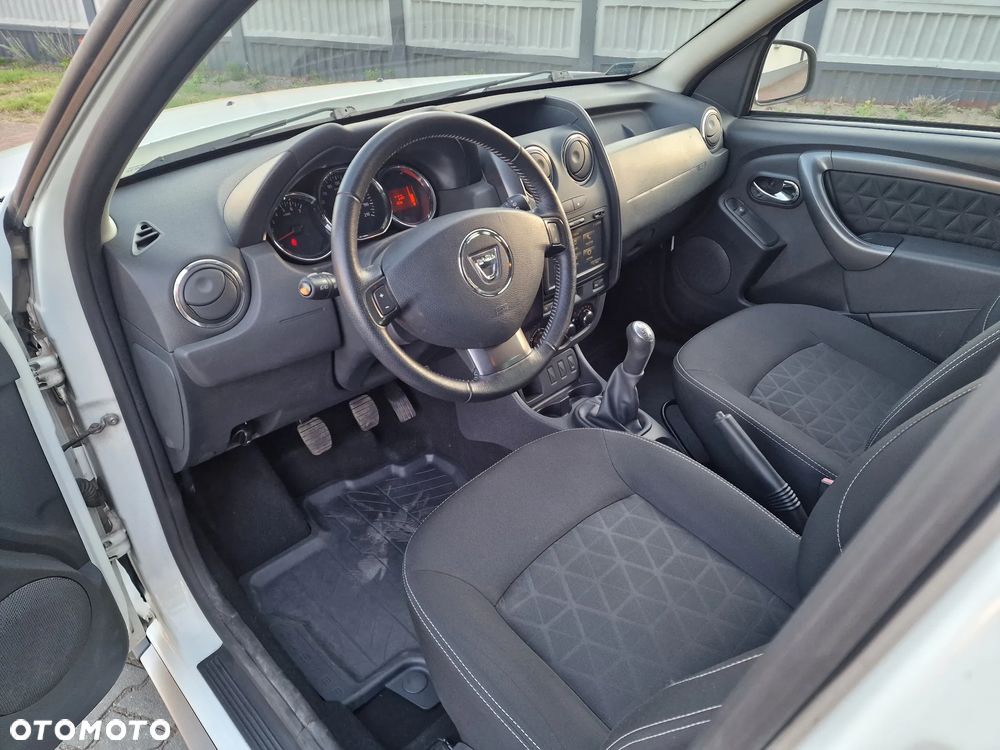 Dacia Duster 1.6 SL Garmin - 9