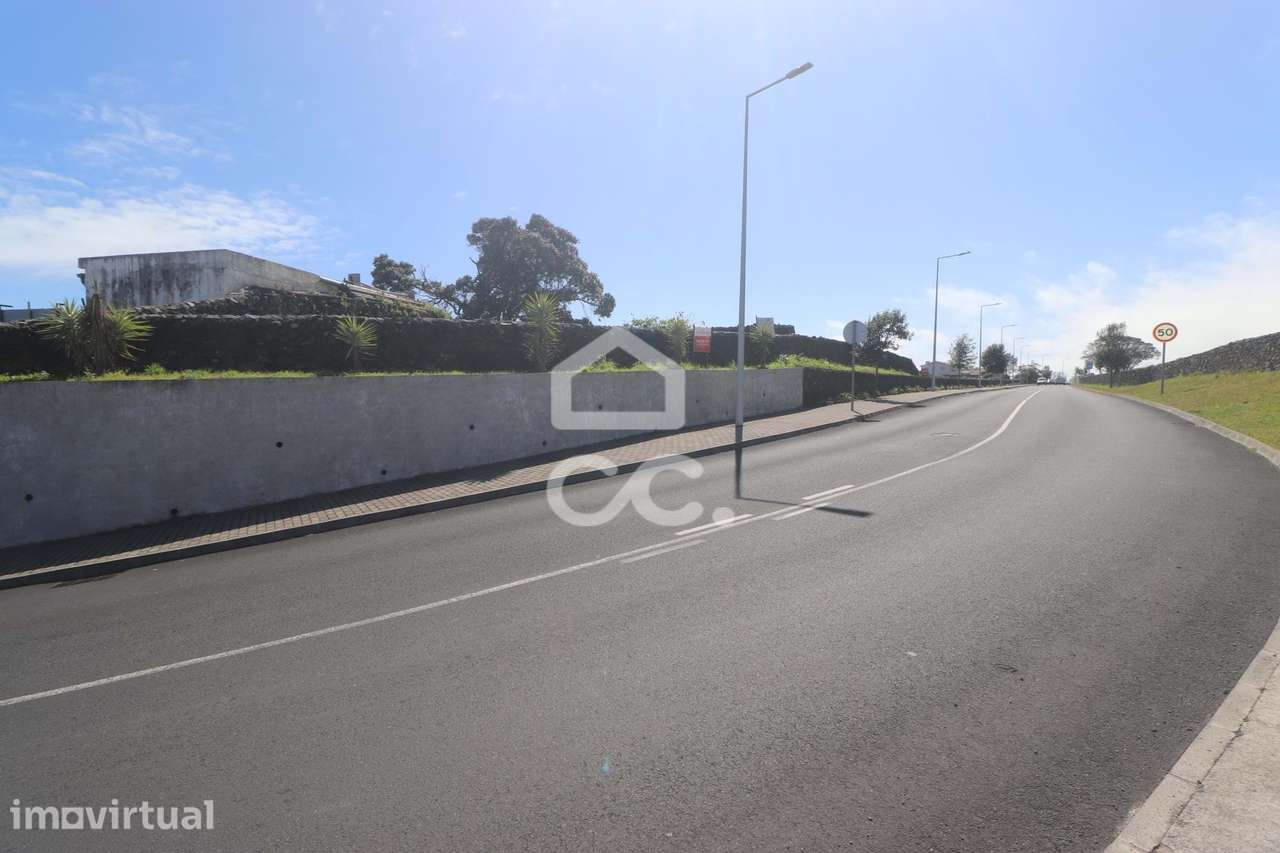 Terreno Rústico com 2.480,00m2 e  Possibilidade de Loteamento - Rosto - Grande imagem: 5/25