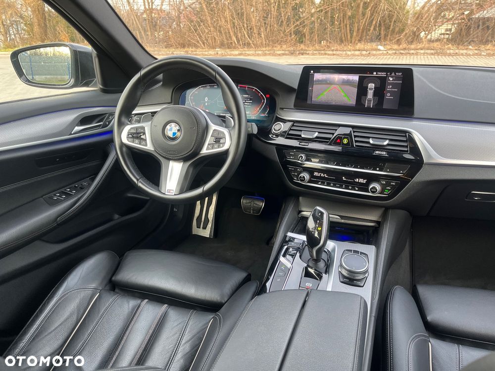 BMW Seria 5 520d xDrive M Sport Edition - 15