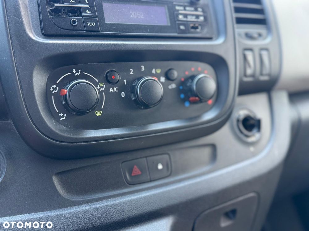 Renault Trafic - 28