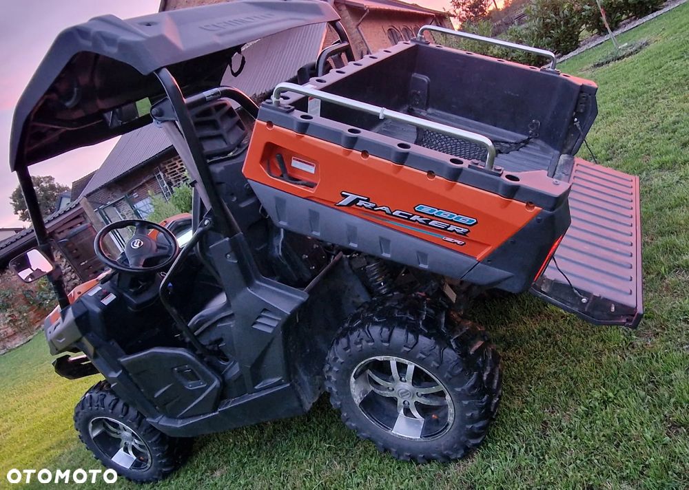CFMoto UForce - 10