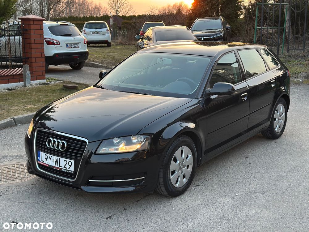 Audi A3 Sportback 1.6 TDI DPF Attraction - 2