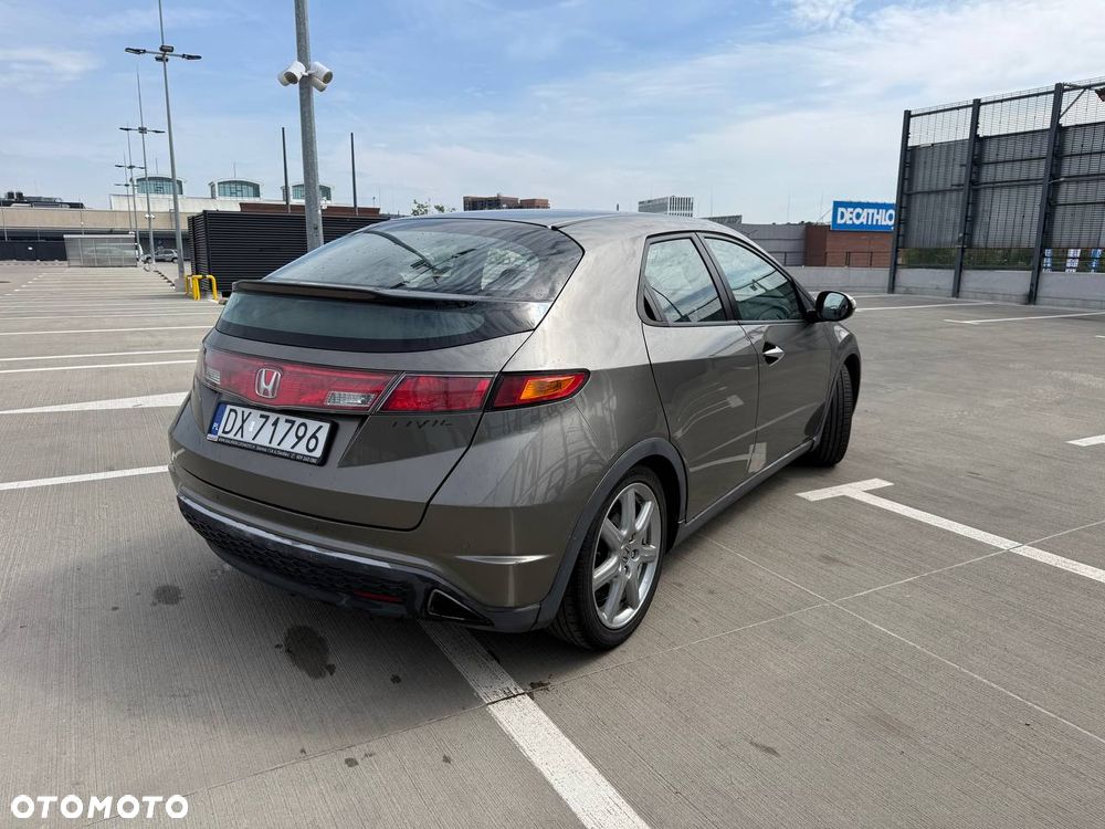 Honda Civic 1.8i-VTEC Sport - 5