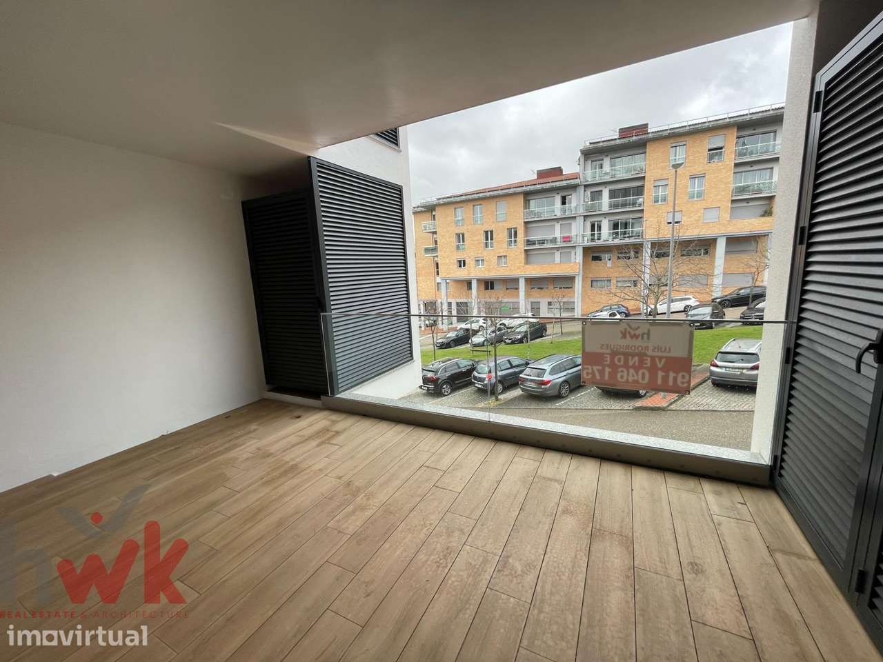 Apartamento T2 com 2 Suítes, Terraço e Garagem Box - Grande imagem: 2/35