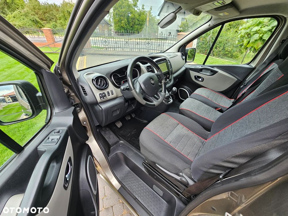 Renault TRAFIC - 12