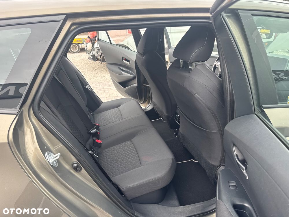 Toyota Corolla 2.0 Hybrid Comfort - 21