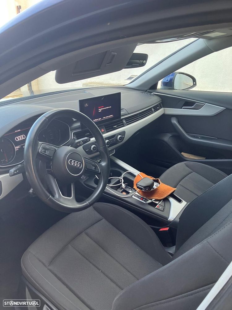 Audi A4 Avant 30 TDI S tronic - 12